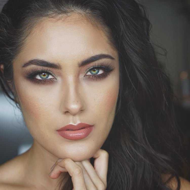 Гречанки со светлыми глазами