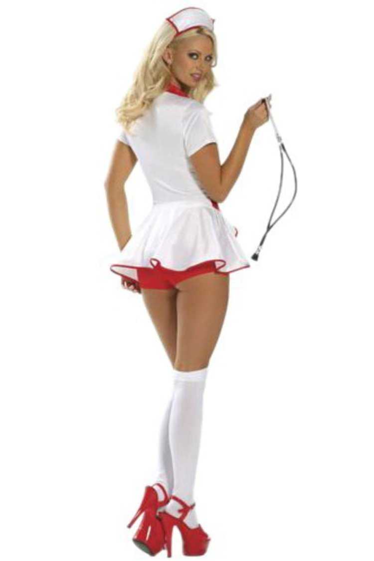 Медсестра сзади