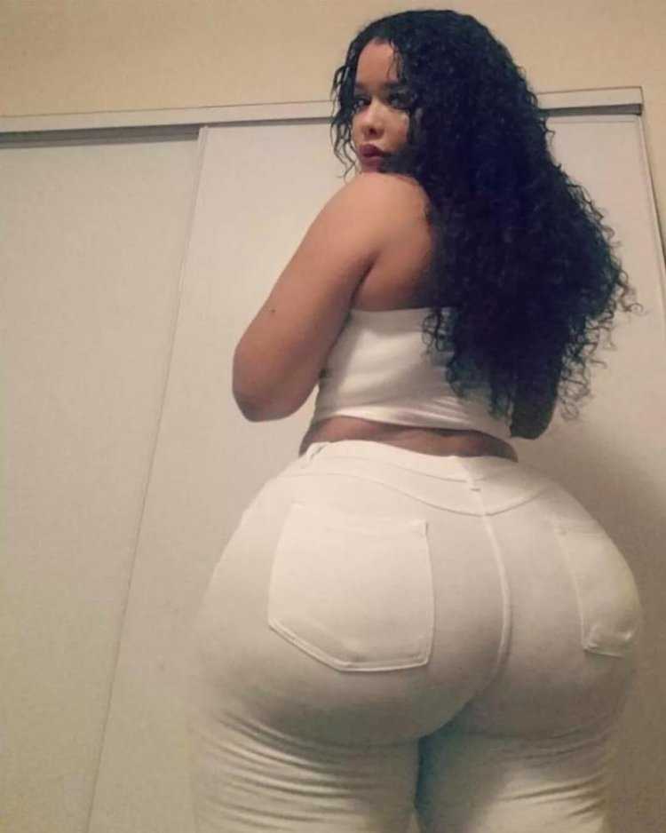 Белые женщины с большими ягодицами