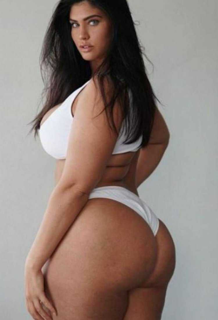 Летиция Томас модель Plus Size