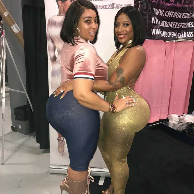 Valeria Orsini в платье