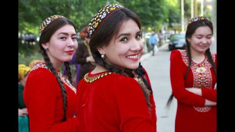 Туркменские политические женщины