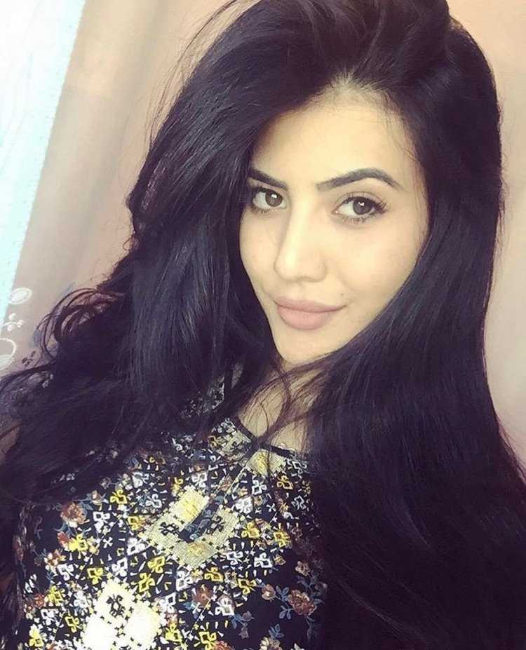 Туркменка с красивым лицом