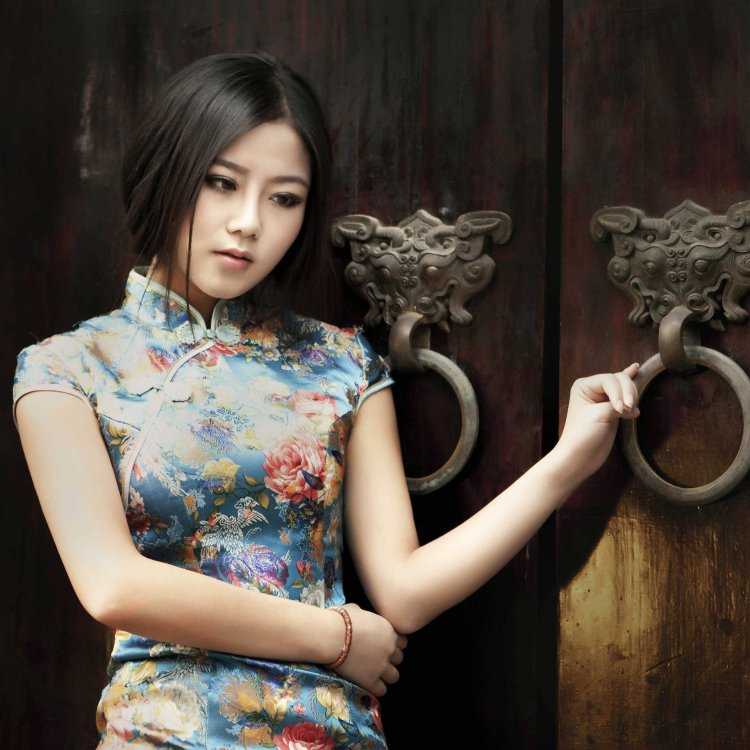 Tan chi bao bei платье