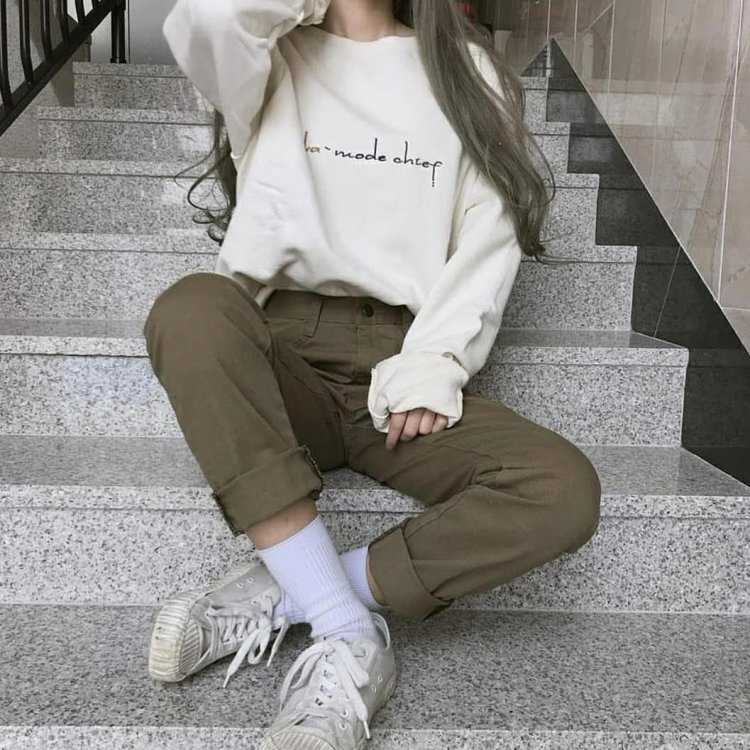 Стиль одежды девушек без лица