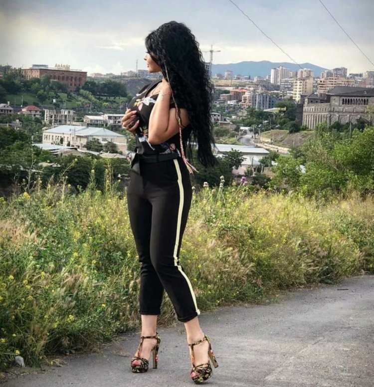 Модель Jailyne Ojeda