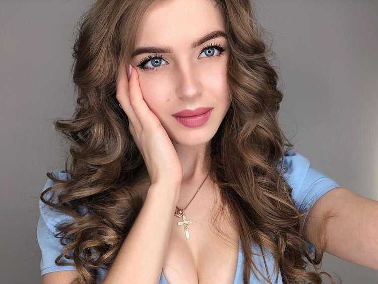 Россиянка Алина Санько