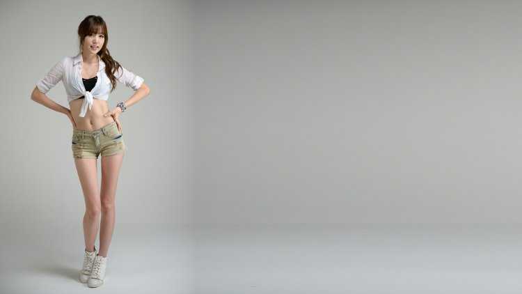 Девчонки в полный рост