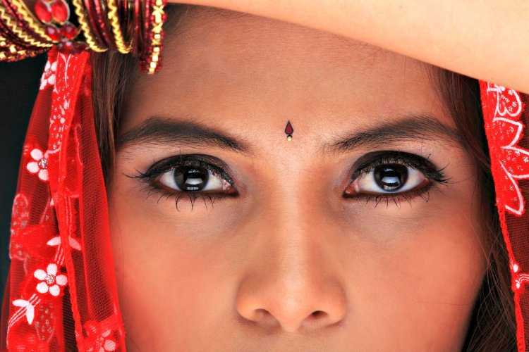 Девушки Гоа глаза