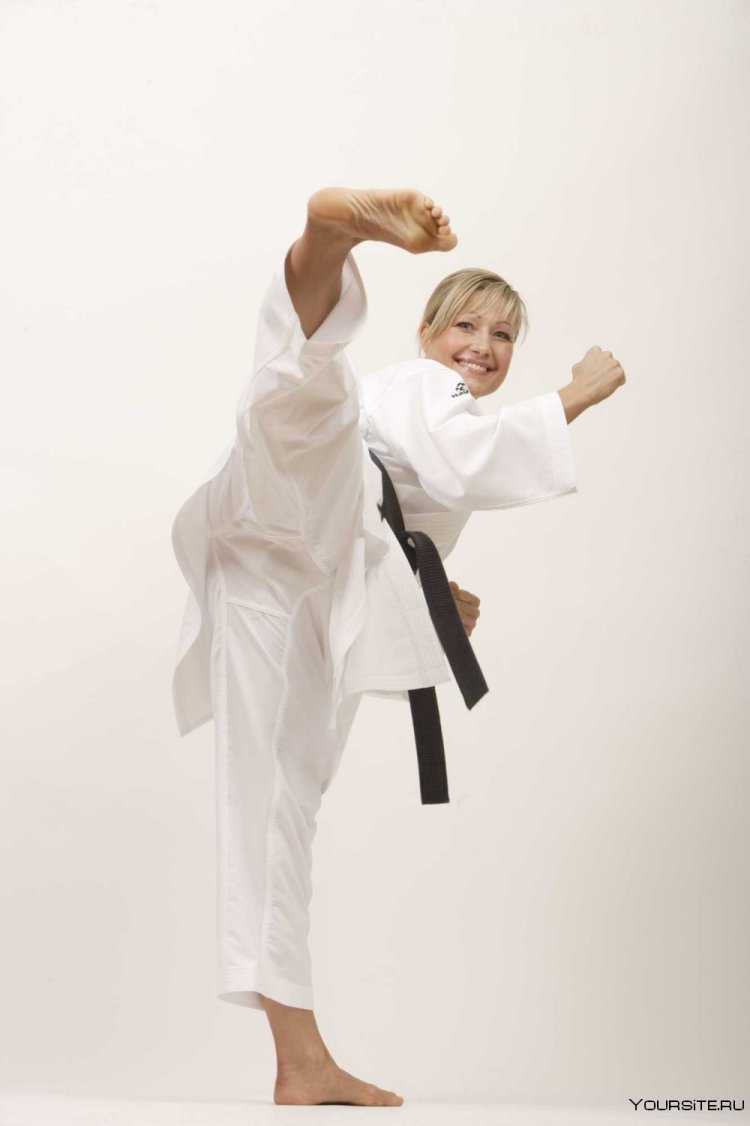 Мелани Петрак карате