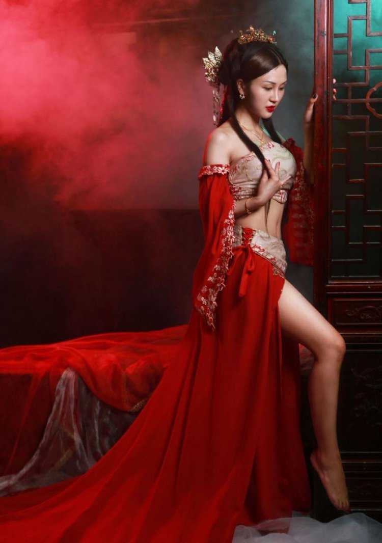 Китайская актриса Ханьфу