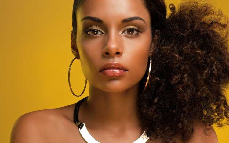 Mulatto певица