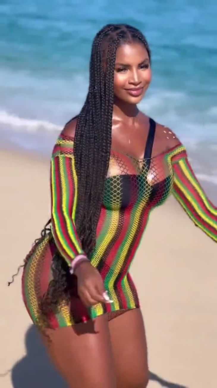 Темнокожие испанки26