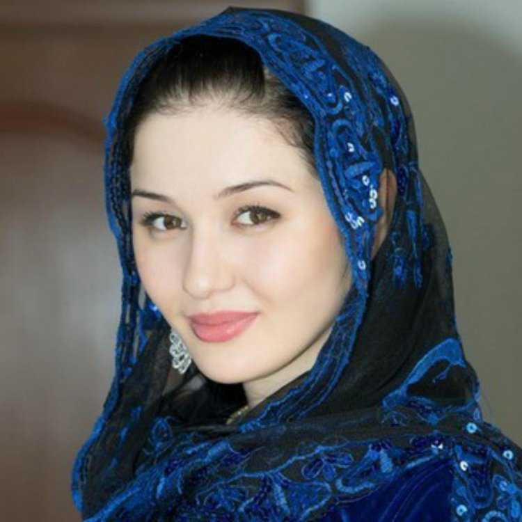 Типичная чеченская девушка20