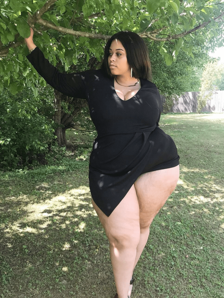 Крупные арабские женщины