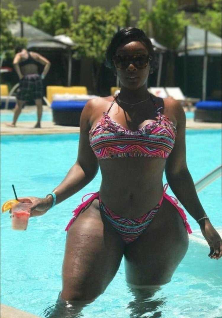 Задницы африканских баб