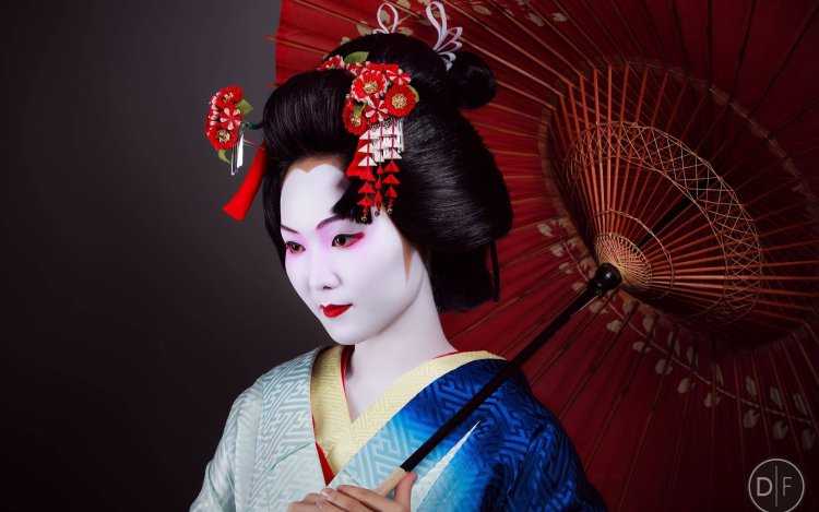 Хикару Накамура гейша