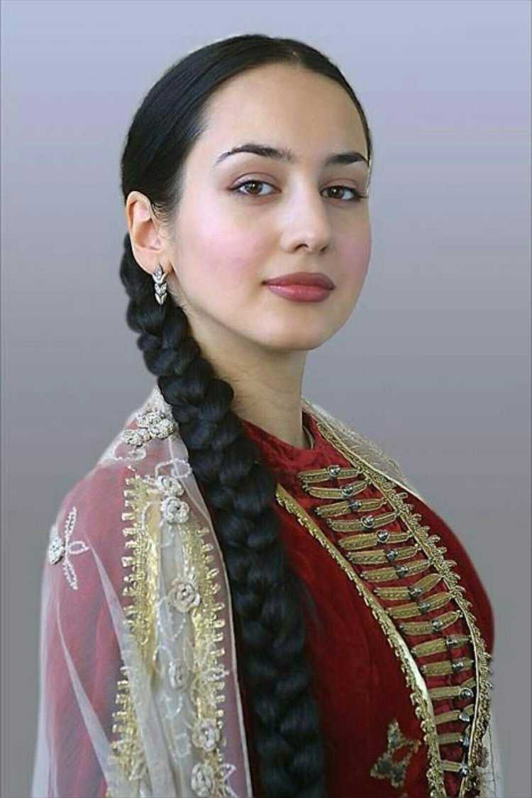 Азимова туркменка певица