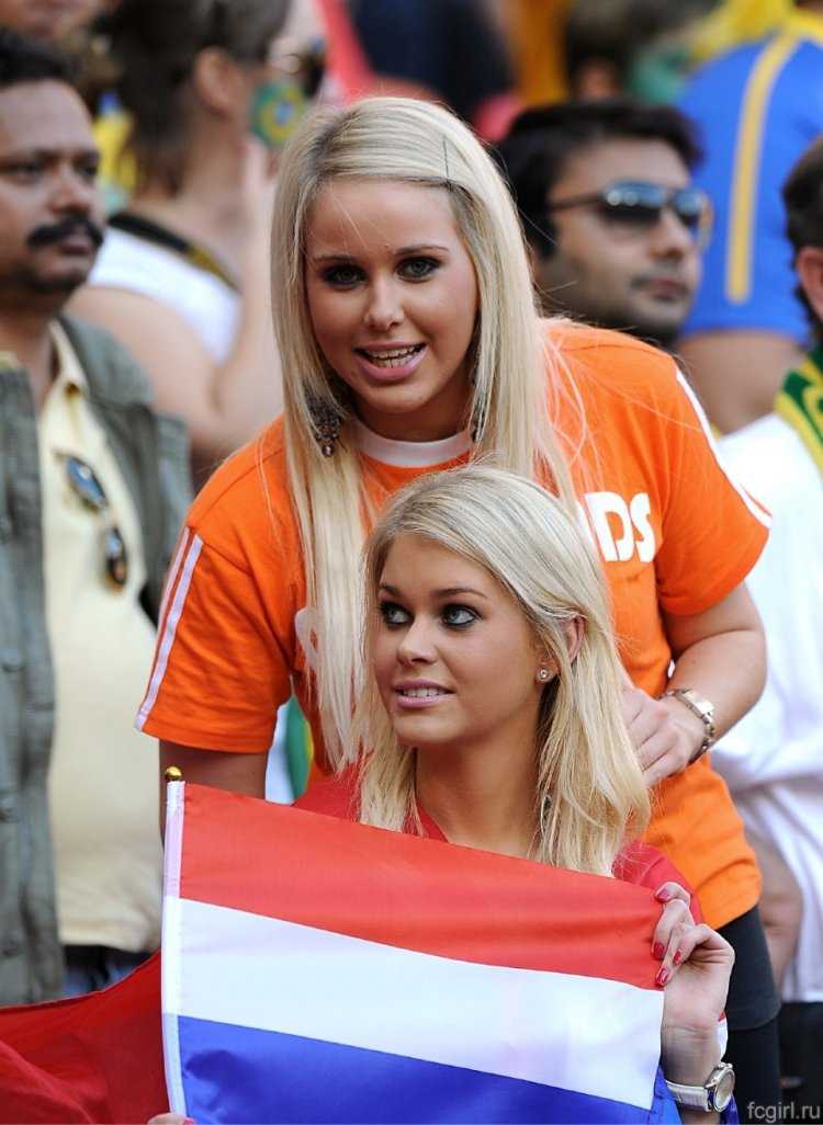 Болельщицы сборной Нидерландов - фото