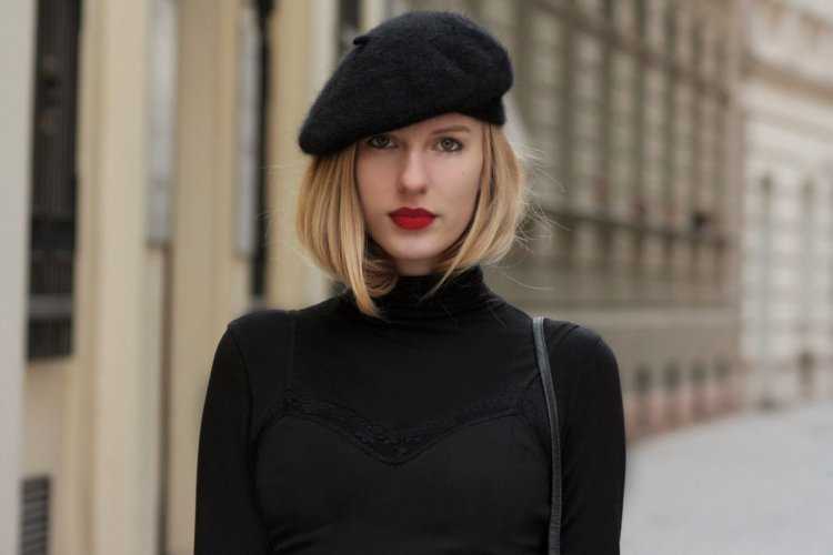 "Француженка в Чечне" (Михалкова ВИВИЕН)