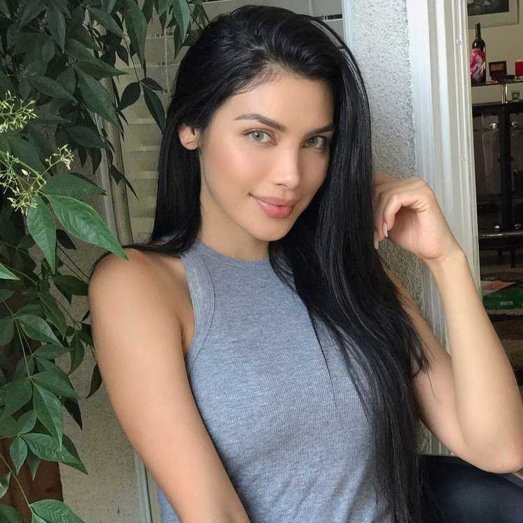 Tania Lucely до операции