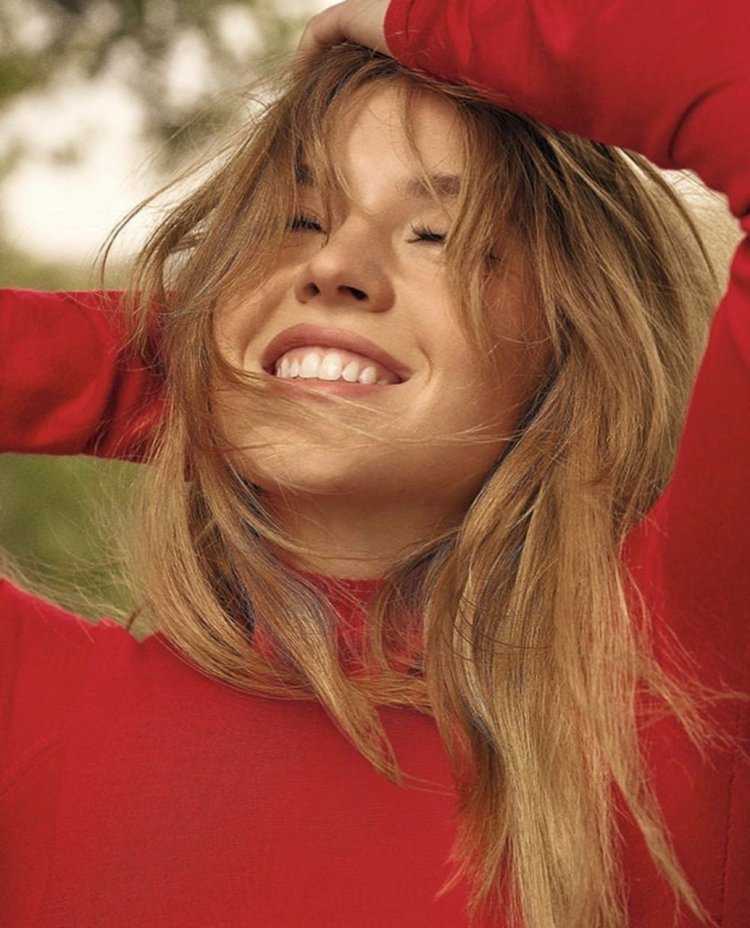 Женщина модельер француженка21