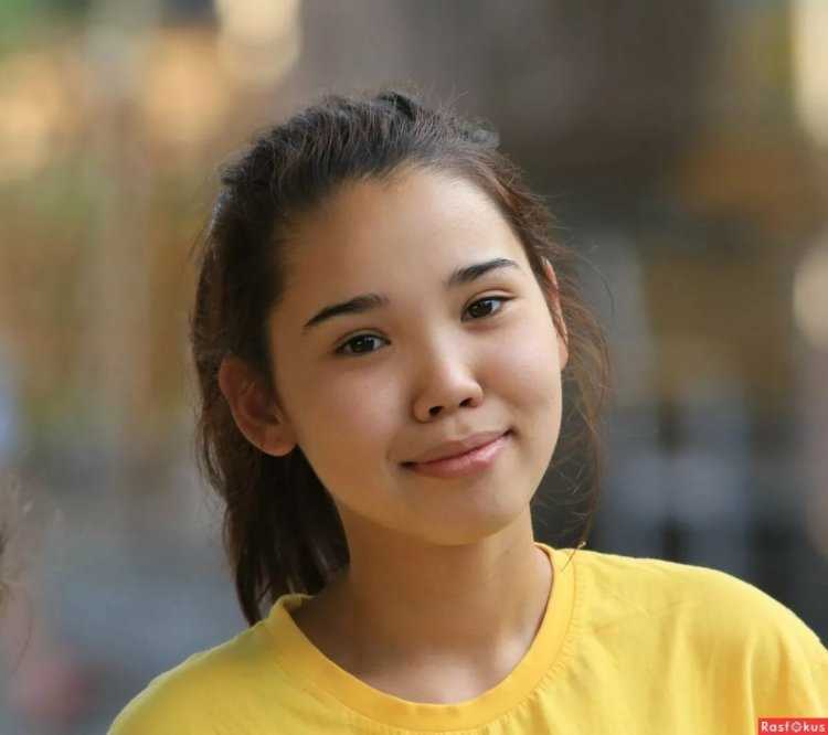 Айжан Аденова