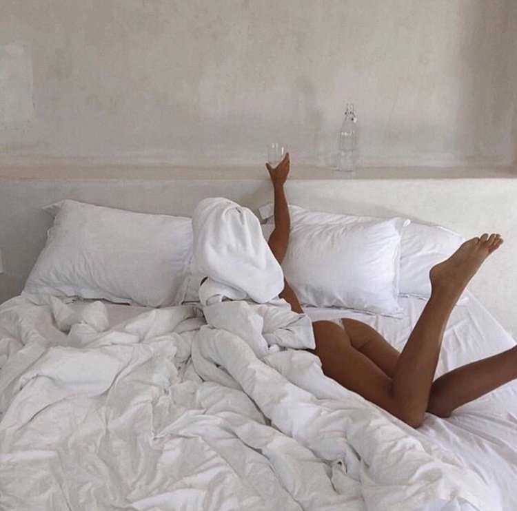 Фотосессия в постели