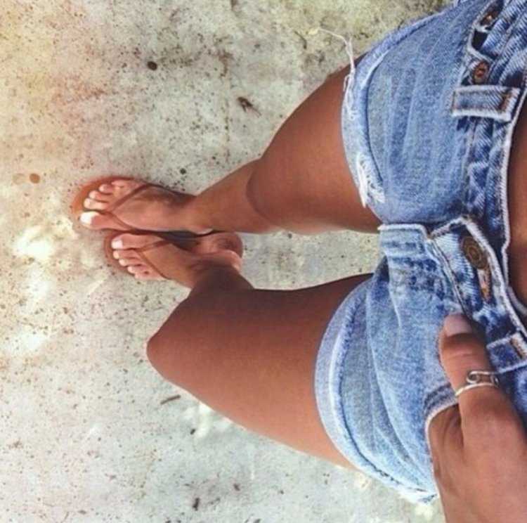 София Каштанова ноги ступни