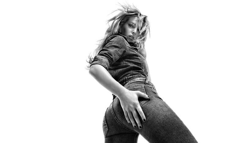 Жопа в белых джинсах33