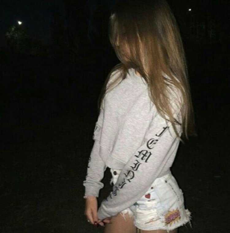 Девочка 14 лет с русыми волосами без лица