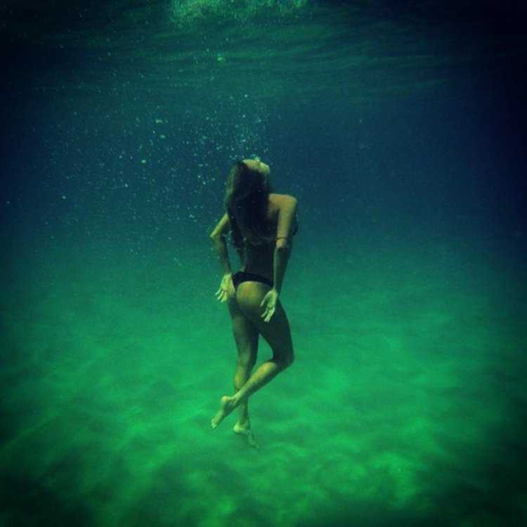 Красотки под водой