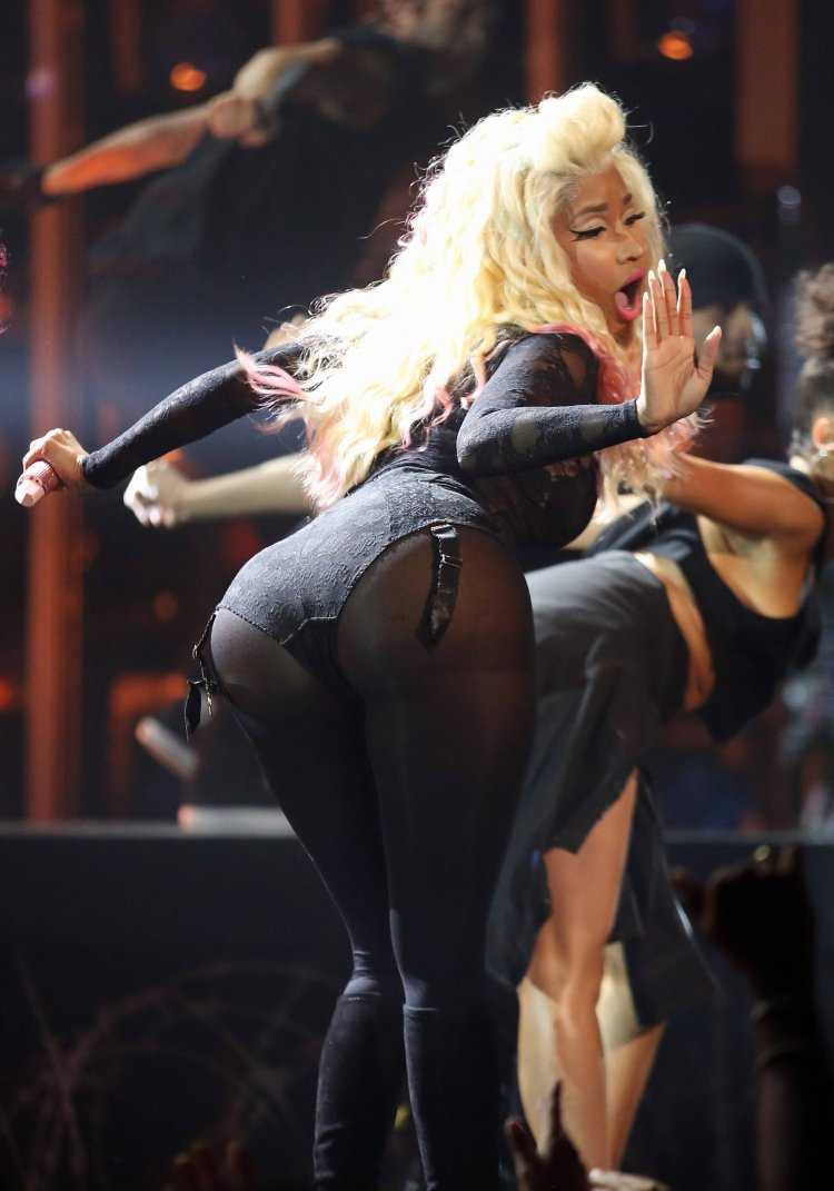 Задница Скарлет Йоханс