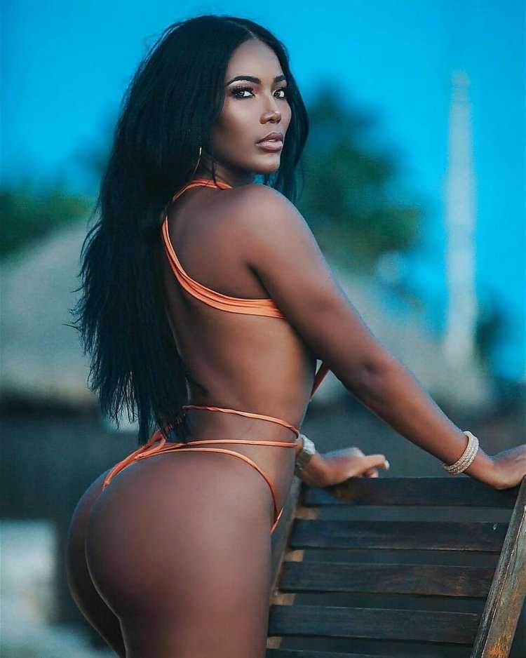 Монифа Дженсен (Monifa Jansen)