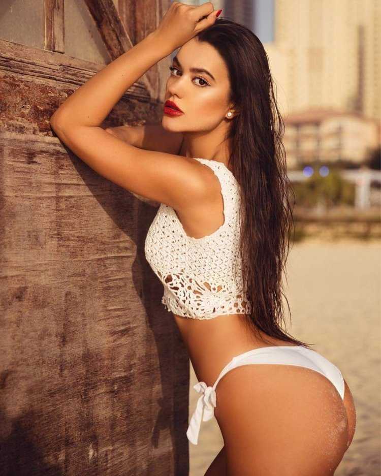 Катринель Менгия