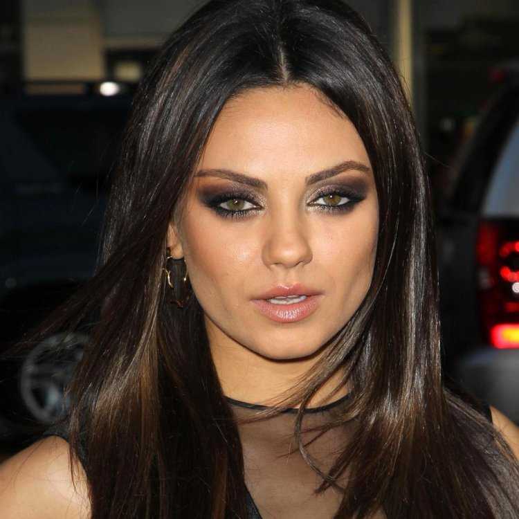 Звезды зеленоглазые брюнетки14