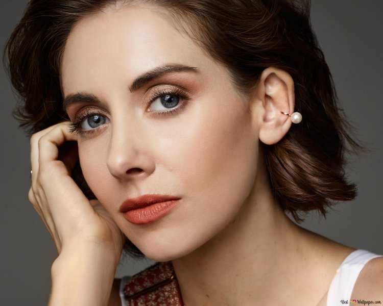 Элисон Бри обои