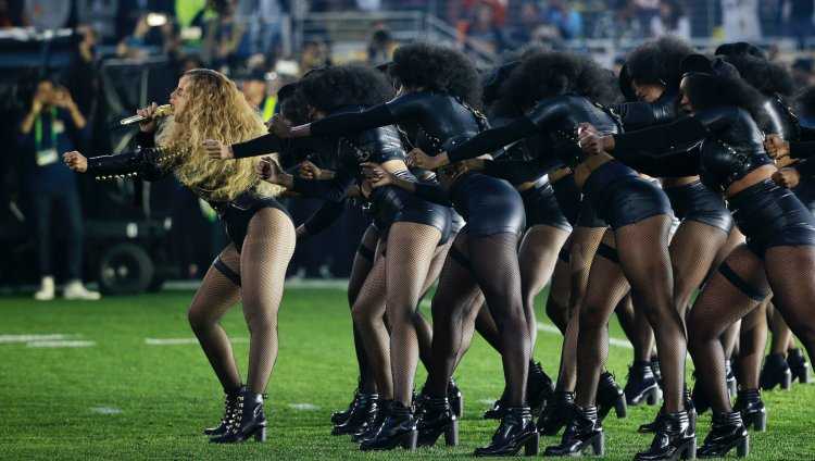 Бейонсе футбол