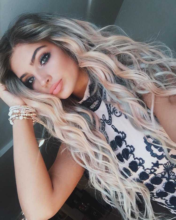 Пепельные волосы у девушек