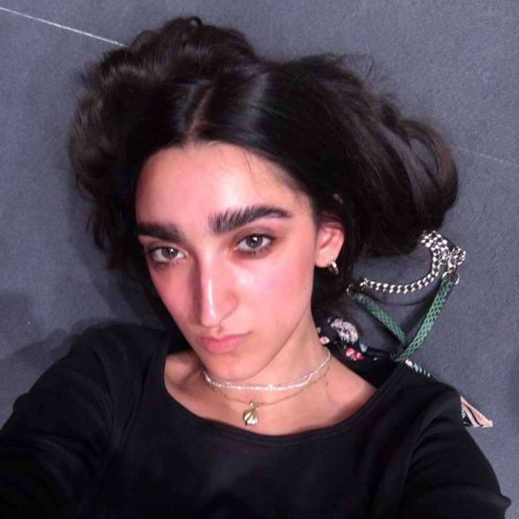 Армине Арутюнян модель гуччи