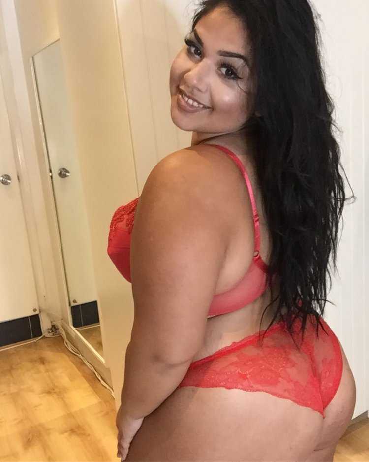 Модель Plus-Size Диана Сирокай