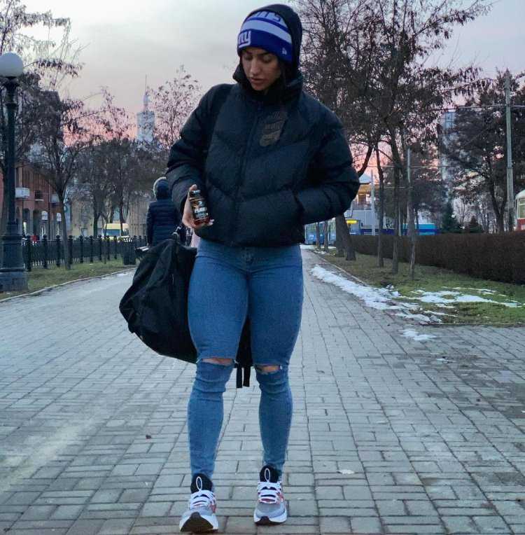 Бахар Набиева язык