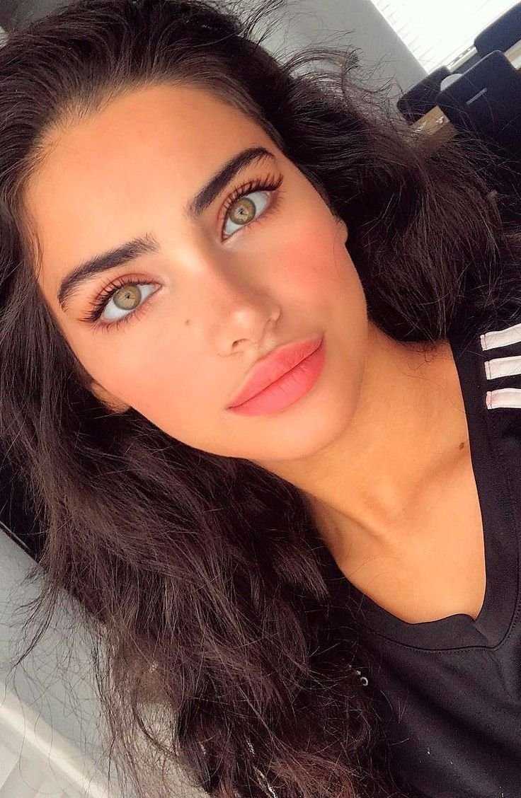 Красивые девушки с необычными глазами