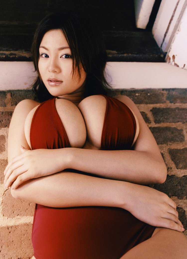 Ai Shinozaki-японская модель