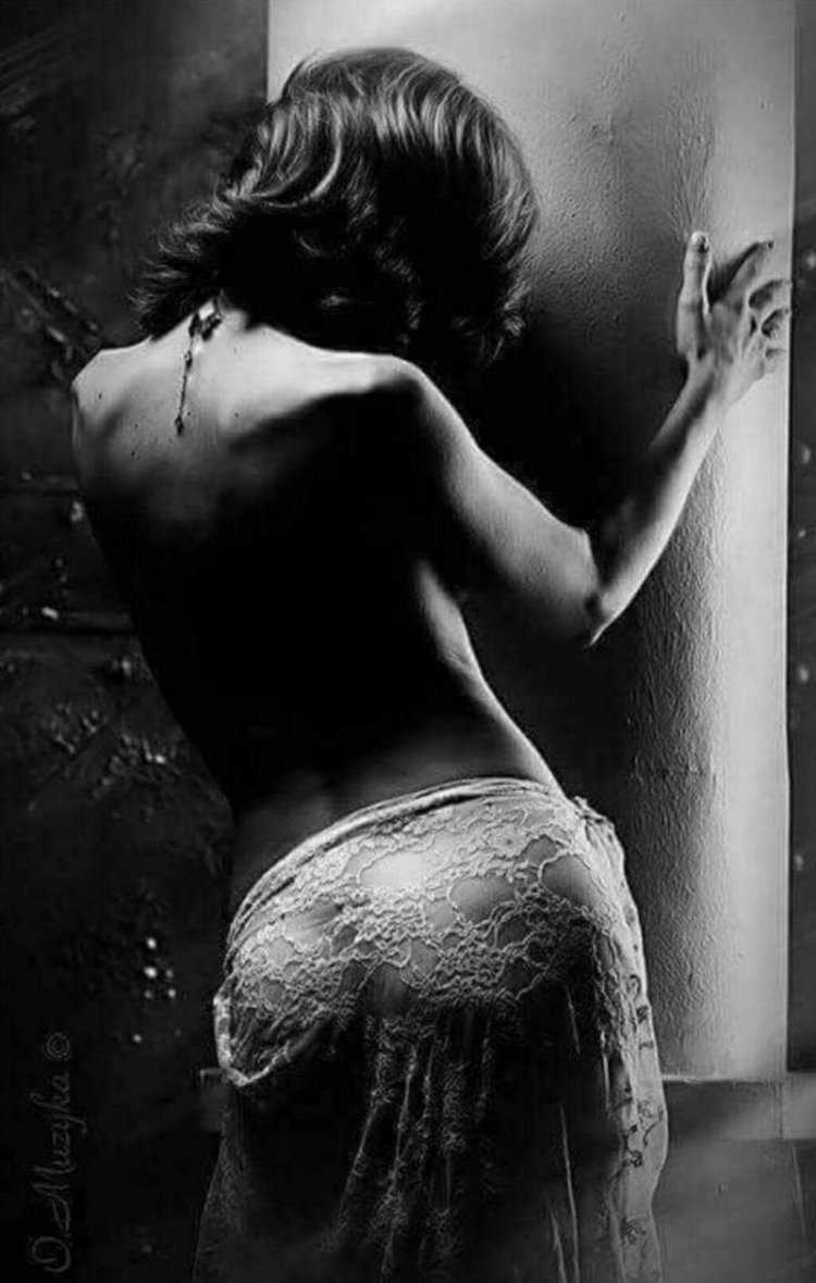 Красивые изгибы женского тела