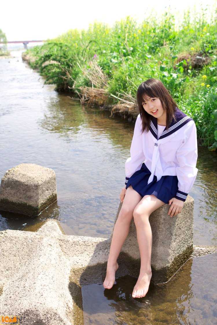 Японские девушки босиком