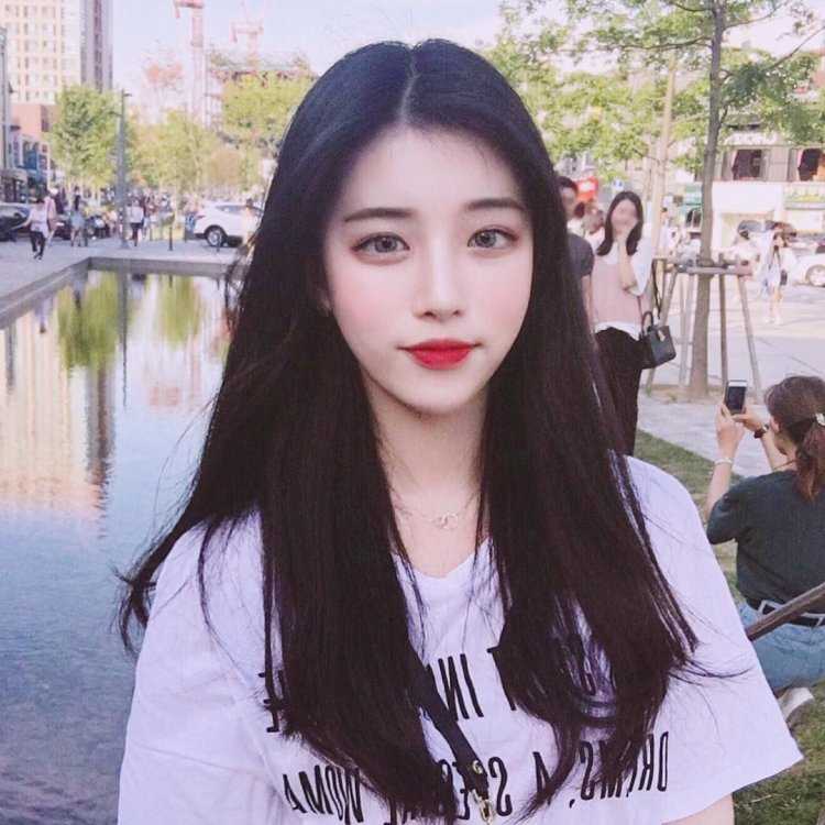 Кореянки ulzzang с чёрными волосами