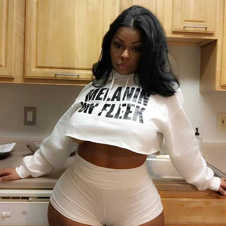 Эбони Браун попа