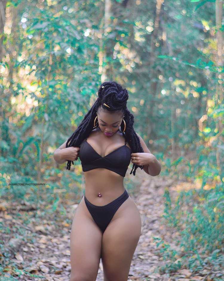 Monifa Jansen горячие