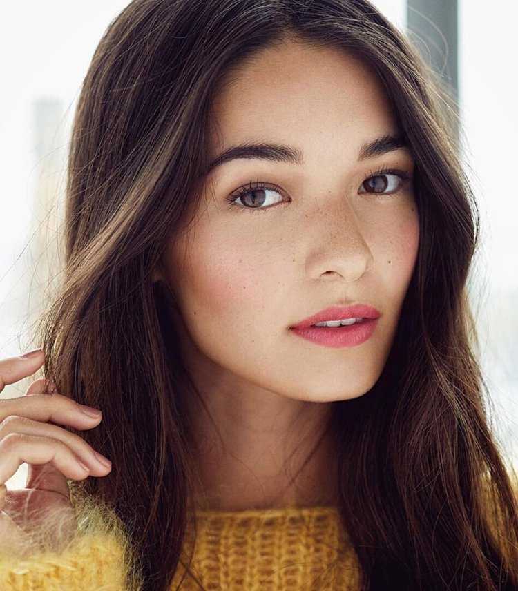 Казашки Айжан Асемова